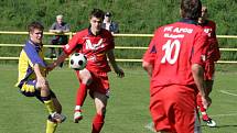 Fotbal Zlín B (ve žlutomodrém) - Blansko.