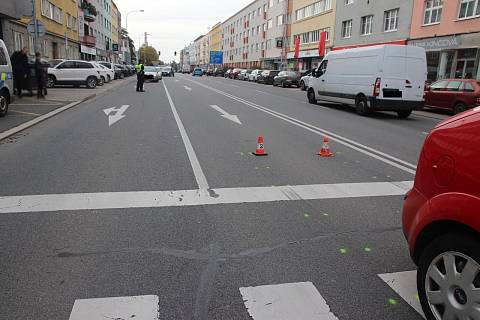 Řidička ve středu odpoledne srazila chodce přecházejícího přechod na třídě Tomáše Bati ve Zlíně.