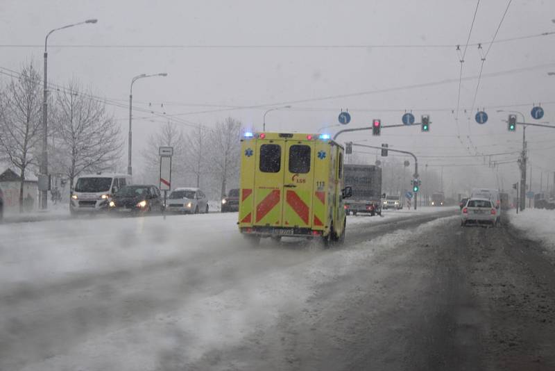 Sníh komplikoval dopravu ve Zlínském kraji 28. 1. 2018