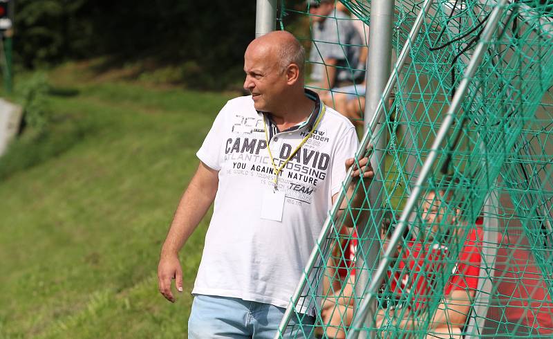 Fotbalisté Příluk ve svém druhém domácím zápase I. B třídy skupiny A nezvládli první poločas duelu s rezervou Brumov a prohráli 1:3.