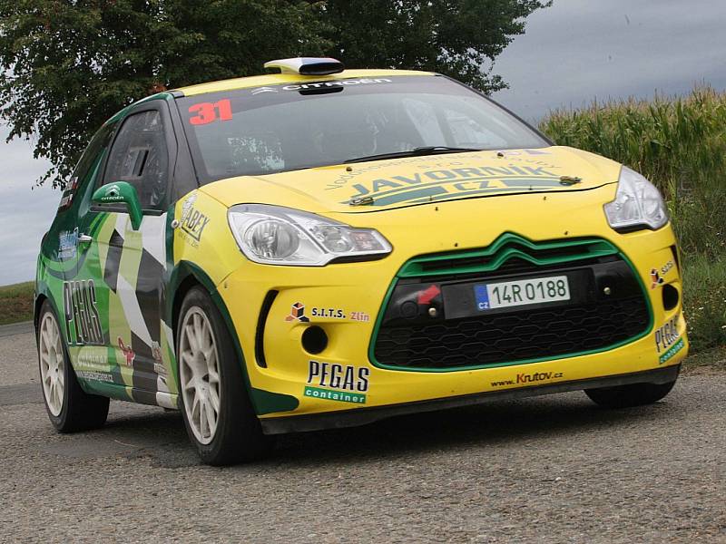 Barum rally 2015. Testovací jízdy nad obcí Raková.