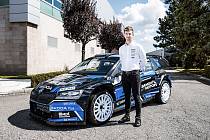 S novým vozem, dalším silným partnerem a smělejšími plány a cíli půjde do 52. ročníku Barum Czech Rally Zlín lukovský pilot Adam Březík. Sedla bude nejnovější evoluci Škody Fabia  Rally2 evo.