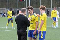 Fotbalisté Zlína B (žluté dresy) v Blansku prohráli 1:2. 