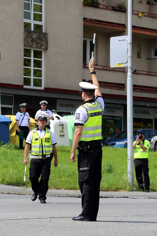 Krajské kolo soutěže dopravních policistů v řízení silničního provozu ve Zlíně .