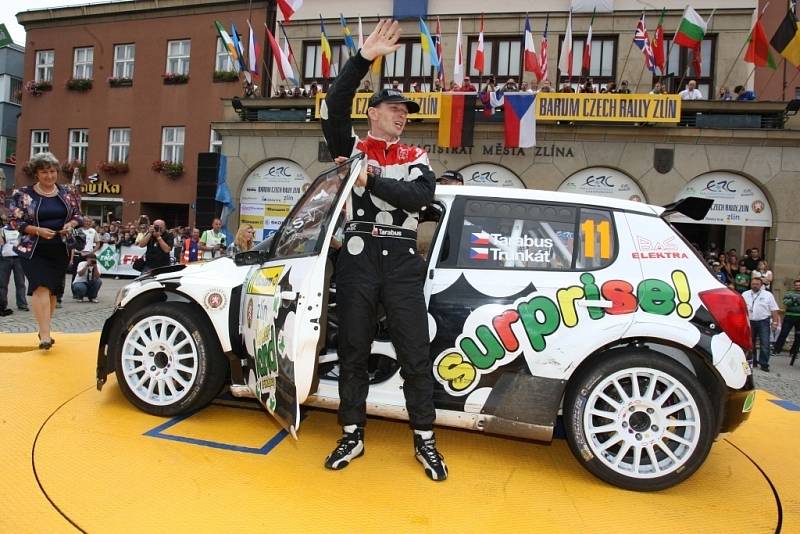 Vyhlášení vítězů 44.ročníku Barum Czech Rally na náměstí Míru ve Zlíně.