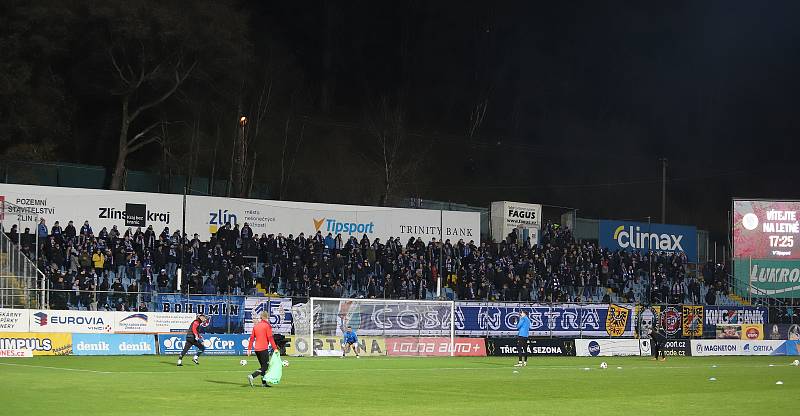 Fotbalisté Zlína (žluté dresy) v úvodním jarním zápase remizovali s Baníkem Ostrava.