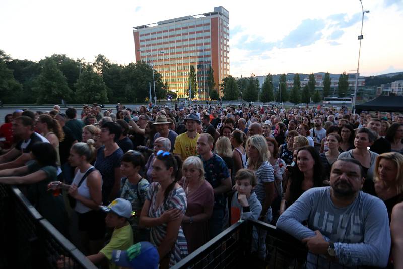 ZLÍN ŽIJE: Velkolepý třídenní festival. Vystoupení Tatabojs