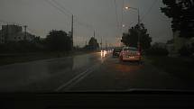 Přívalový déšť v Otrokovicích v sobotu 13. června 2020 v 17.13 hodin.
