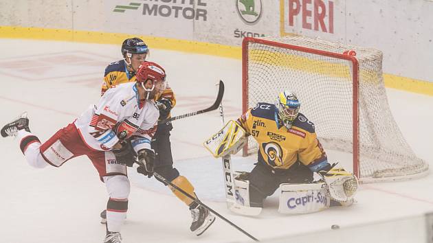 Zlínští hokejisté ve 3. kole extraligy podlehli Mountfieldu Hradec Králové 2:3.