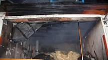 Rozsáhlý požár v technologiích dřevovýroby v Prlově.