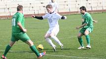 Fotbalisté Slušovic (v zeleném) duel proti zachraňujícím se Vidčím hrubě nezvládli a doma prohráli 0:3. 