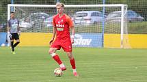 Fotbalisté Zlína B (bílé dresy) v sobotním přípravném zápase na Vršavě remizovali s juniorkou Zbrojovky Brno 2:2.