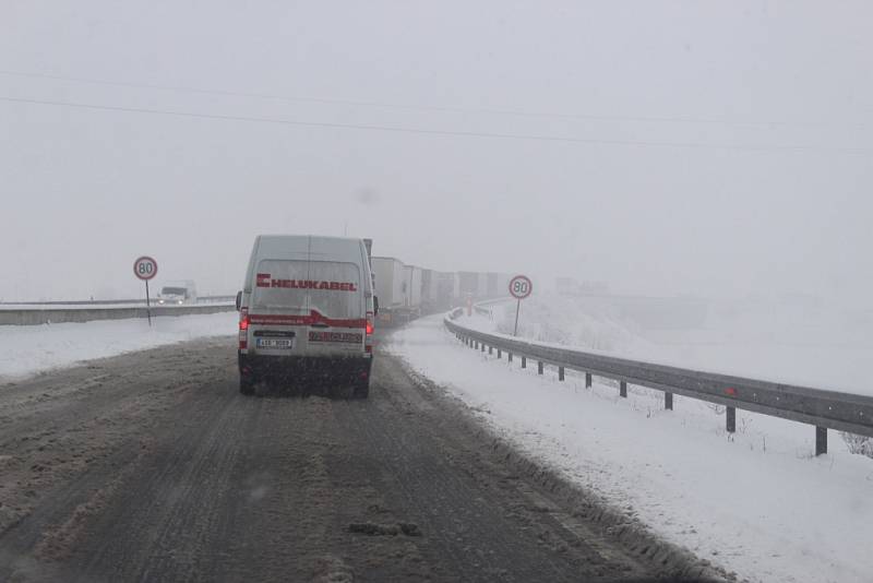 Sníh komplikoval dopravu ve Zlínském kraji 28. 1. 2018