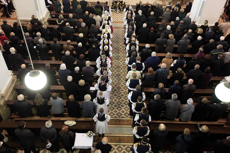 Pohřeb Lubomíra  Málka v kostele Neposkvrněného početí Panny Marie v Uherském Brodě, 6. 11. 2021