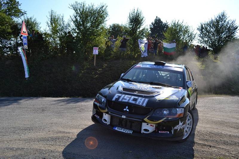 Poslední možnost vyladit svůj vůz před slavnostním startem 43. ročníku Barum Czech Rally Zlín využila v pátek dopoledne na shakedownu Hvozná většina posádek