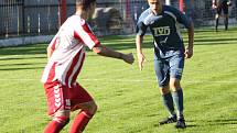 Fotbalisté Brumova (bílo-červení) v 11. kole divize E remizovali v derby se Slavičínem 1:1.