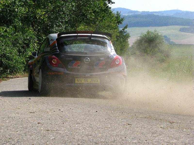 Andreas Mikkelsen otestoval svůj vůz před Barum Czech Rally Zlín.