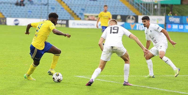 Fotbalisté Zlína (žluté derby ) v nedělním derby hostili sousední Slovácko