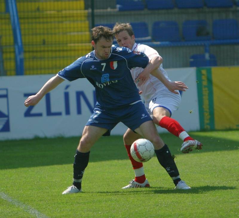 MSFL: Zlín B (v bílém) - Kroměříž 0:3 (0:0)