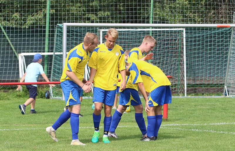 Fotbalisté Příluk ve svém druhém domácím zápase I. B třídy skupiny A nezvládli první poločas duelu s rezervou Brumov a prohráli 1:3.