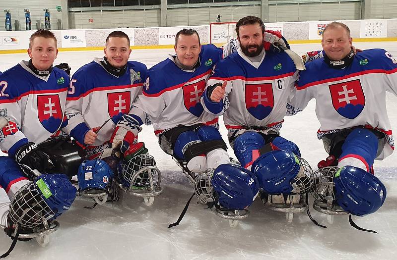 Slovensko mělo ve svém výběru hned pět zlínských para hokejistů.