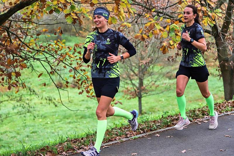 Atleti z TJ Jiskra Otrokovice ve spolupráci s rodinou Podmolíkových, kamarády a přáteli, v sobotu uspořádali 22. ročník Otrokovického půlmaratonu. Ten byl také Mistrovstvím Moravy a Slezska v půlmaratonu mužů a žen. Foto: pro Deník/Milan Mikšík