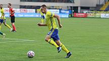 Fotbalisté Zlína (žluté dresy) v 14. kole FORTUNA:LIGY hráli s Jabloncem nerozhodně 0:0.