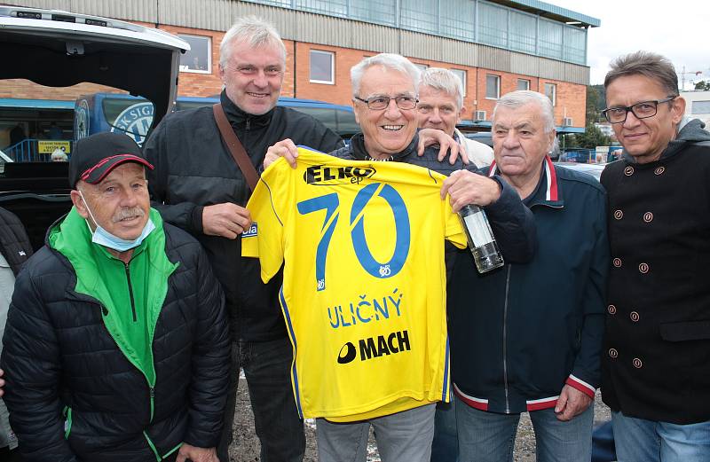 Fotbalisté Zlína (ve žlutých dresech) prohráli v 5. kole FORTUNA:LIGY se Sigmou Olomouc 0:1