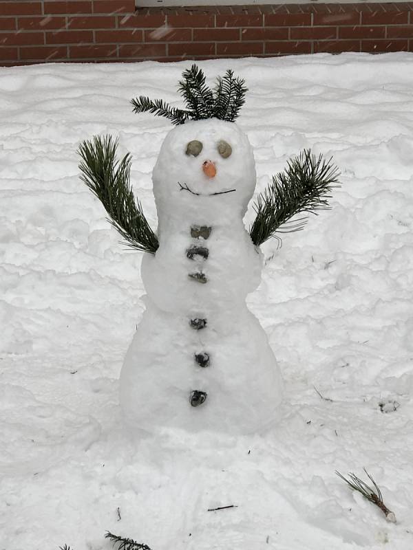 Fotka našeho sněhuláka.