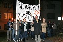Studenti zlínské univerzity si v pondělí 15. listopadu připomenuli listopadové události v roce 1939 a 1989.