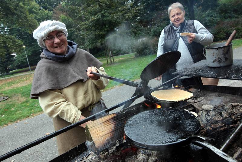 Žijeme středověkem v parku u zlínského zámku