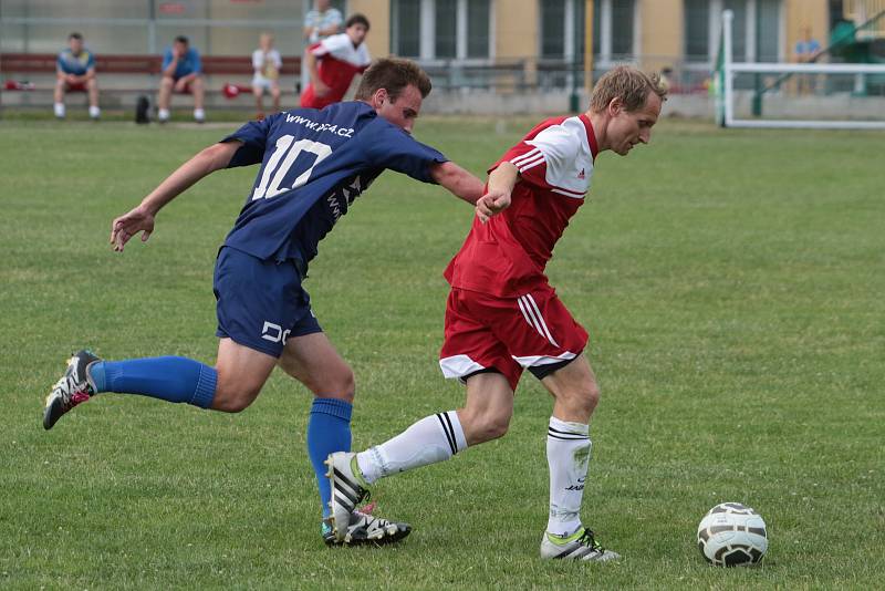 Fotbalisté Malenovic v posledním kole krajské I. B třídy skupiny B přestříleli Slavkov pod Hostýnem 4:3.