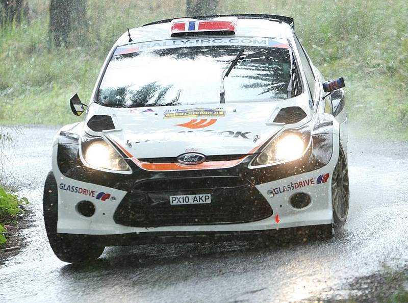 Účastníci 40. ročníku Barum Czech Rally Zlín v sobotu absolvovali osm rychlostních zkoušek v rámci 1. etapy, po které je pořád ve vedení Jan Kopecký.