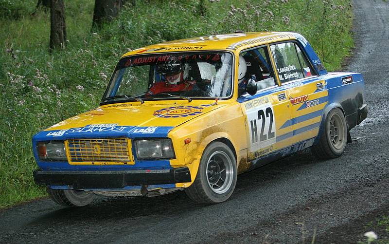 Účastníci 40. ročníku Barum Czech Rally Zlín v sobotu absolvovali osm rychlostních zkoušek v rámci 1. etapy, po které je pořád ve vedení Jan Kopecký.