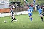 Zápas fotbalové I. B třídy mezi Lužkovicemi (v černém) a Veselou ovládli domácí 2:0.