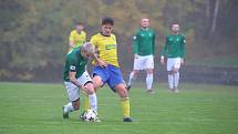 Fotbalisté Zlína B (žluté dresy) v posledním domácím zápase podzimní části třetí ligy podlehli Hlučínu 2:3.