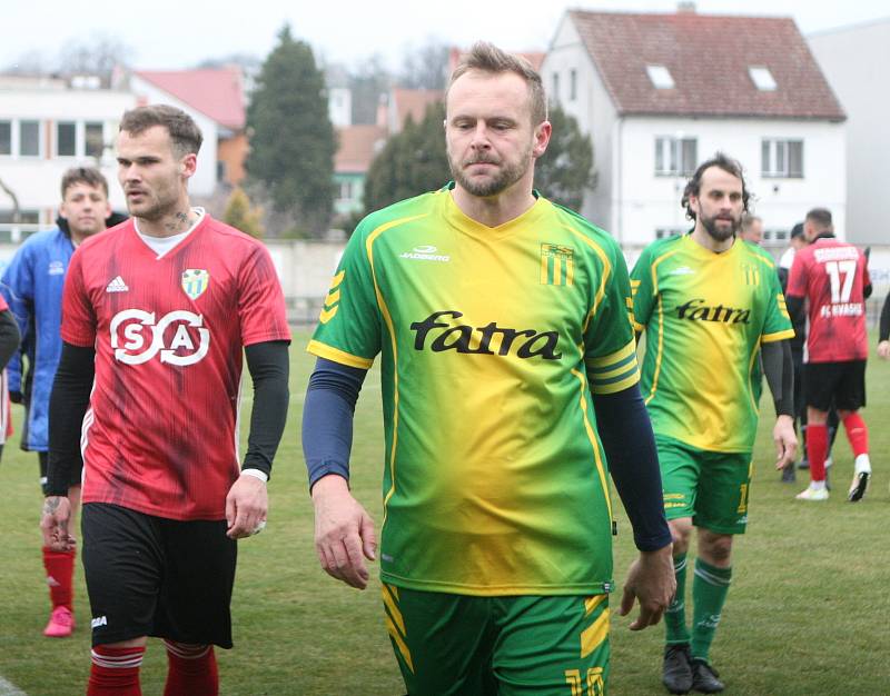 Fotbalisté Napajedel (v zeleném) doma o víkendu doma podlehli Kvasicím 1:4.