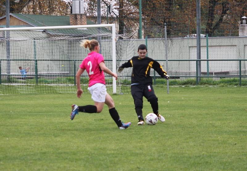 Fotbal ženy: Holešovské holky vs. Valašské Meziříčí