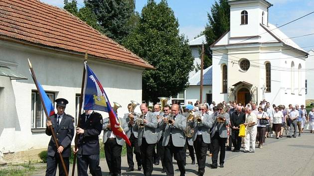 V Hřivínově Újezdu odhalili památník obětem první světové války