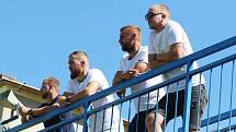 Fotbalisté Otrokovic (v modrobílých dresech) ve druhém kole MSFL doma nestačili na Uherský Brod 0:1.
