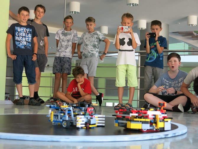 Letní škola robotiky s DDM Astra Zlín.