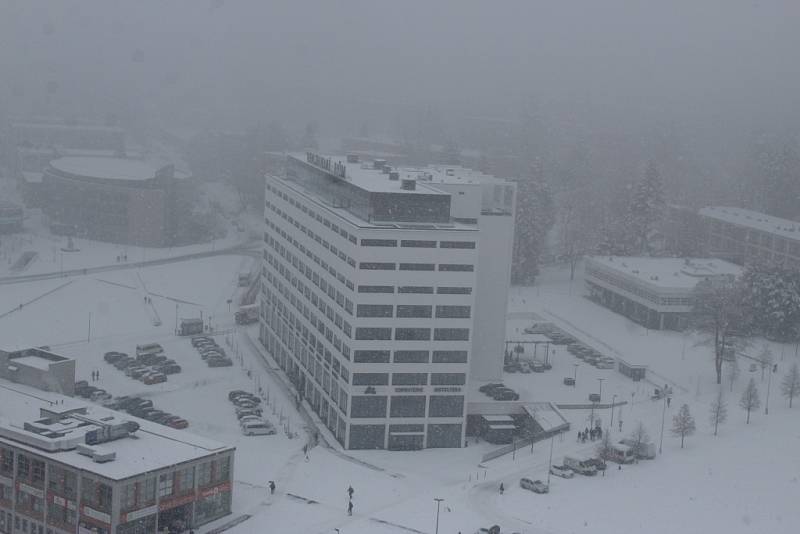 Sníh komplikoval dopravu ve Zlínském kraji 28. 1. 2018