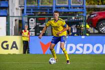 Zkušený obránce Dominik Simerský vedl ševce na začátku sezony z pozice kapitána, v posledních zápasech ale začínal jen mezi náhradníky. Foto: FC Zlín