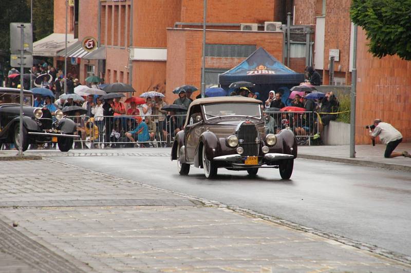 Start 49. ročník Barum Czech Rally. Bugatti