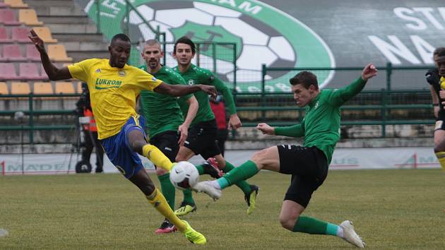 Fotbalisté Zlína (ve žlutých dresech) se v 11. kole FORTUNA:LIGY představili v Příbrami.