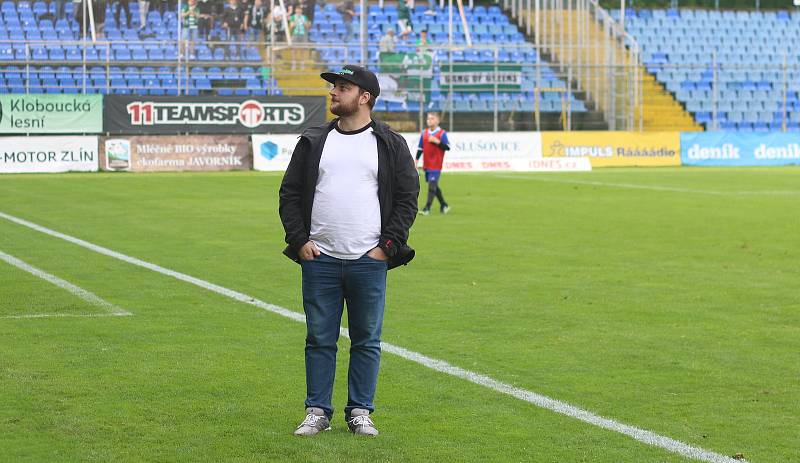 Fotbalisté Zlína (žluté dresy) ve 3. kola skupiny o záchranu podlehli pražským Bohemians 1905 1:4.