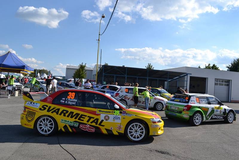 Technická přejímka před Barum Rally + příprava na Star rally historic.