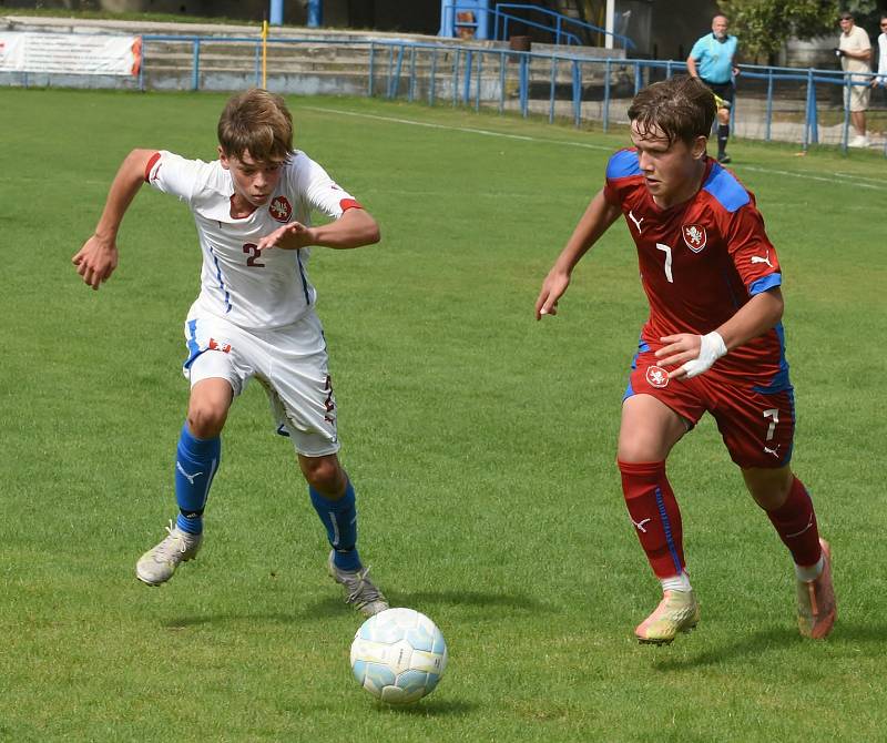 Fotbalové naděje ze Zlína a Slovácka se představily na reprezentačním kempu U15 v Břeclavi.