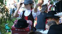 Folklorní festival Moravské chodníčky se sbory ze Slovácka, Valašska, Hané i Slovenska.