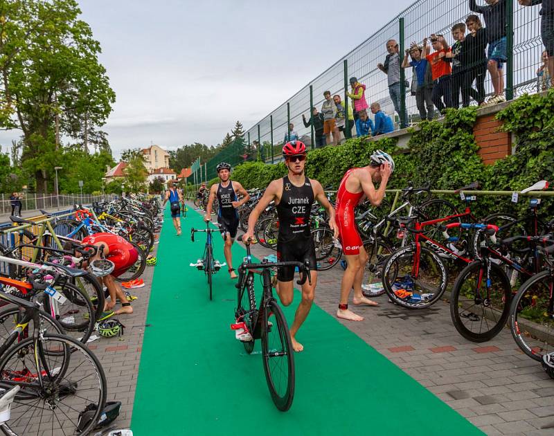 První Supersprint triatlon ve Zlíně se vydařil, vyhrál ho Jan Volár